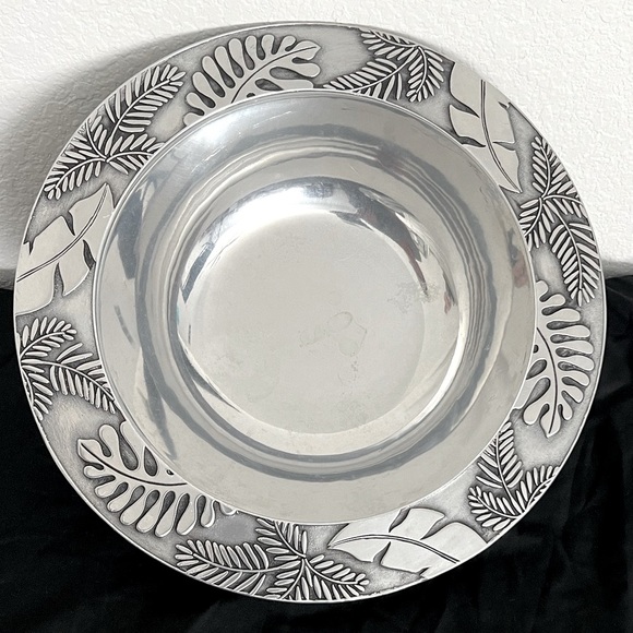 Wilton Armetale Tropical Garden Pewter Serving Bowl and Serving Fork & Spoon - Picture 8 of 16